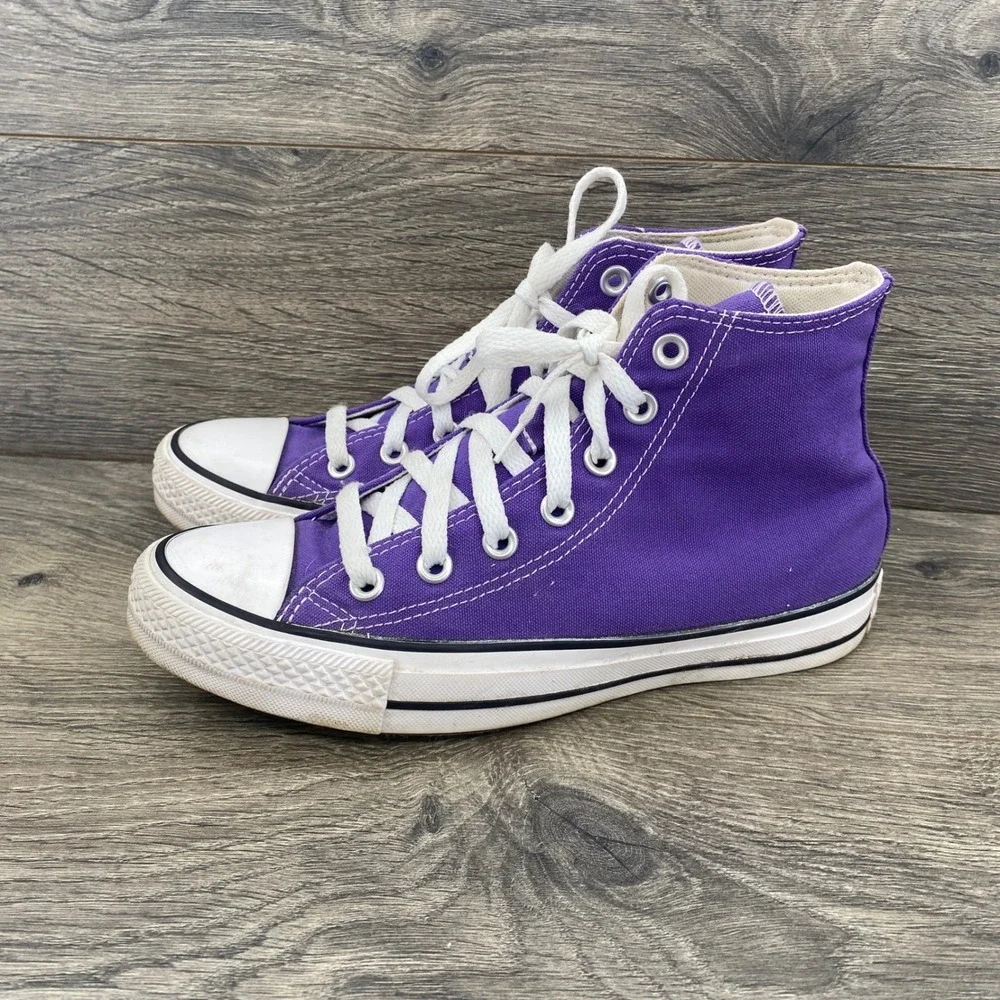 Converse Chuck Taylor All Star High Top Womens 7.5 Purple Canvas Sneakers